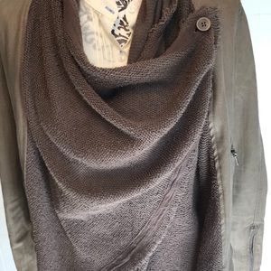 FREE PEOPLE JACKET SIZE 6